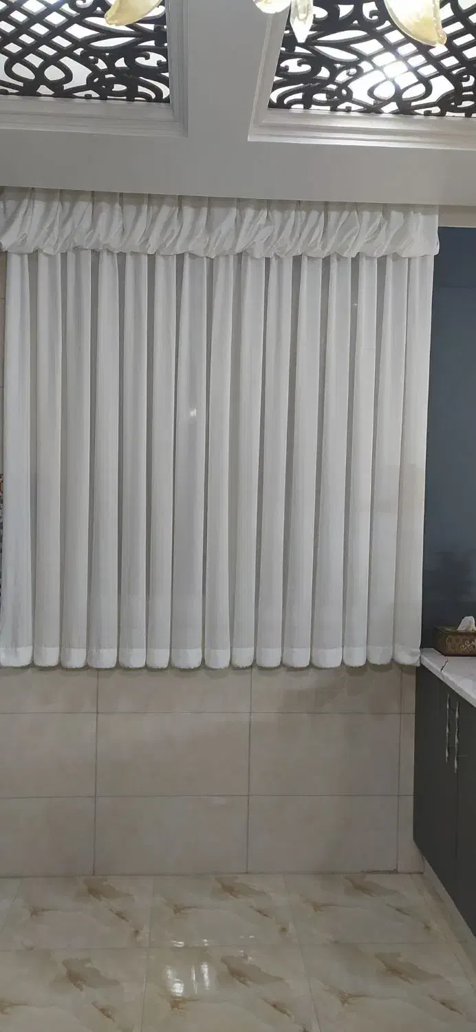 نصب و شستشوی انواع پرده حریر پانچ زبرا|پرده، رانر، رومیزی|تهران, دژکام|دیوار