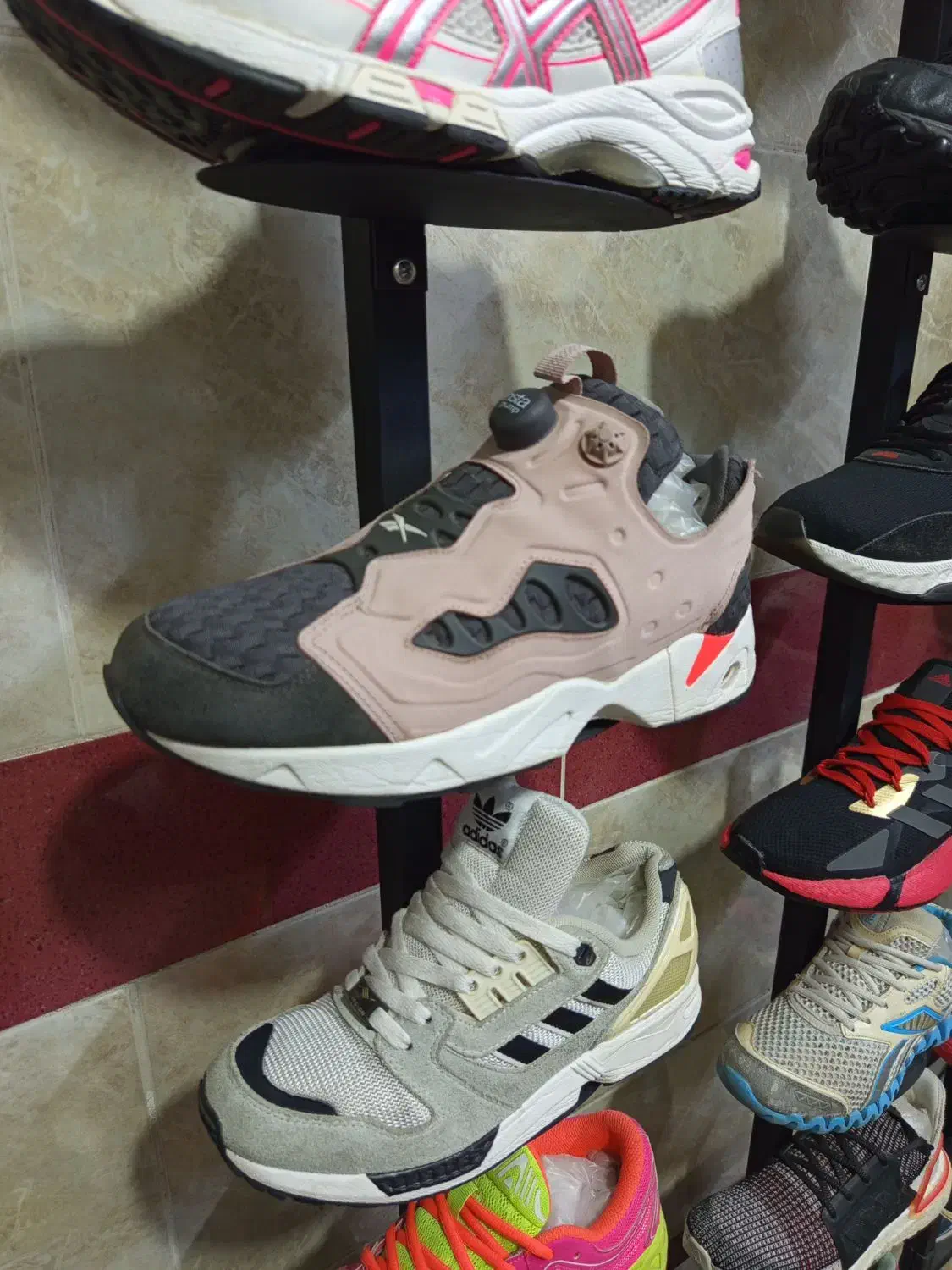 کتونی درحد پوم پی|کیف، کفش، کمربند|رباط‌کریم, نصیرشهر|دیوار