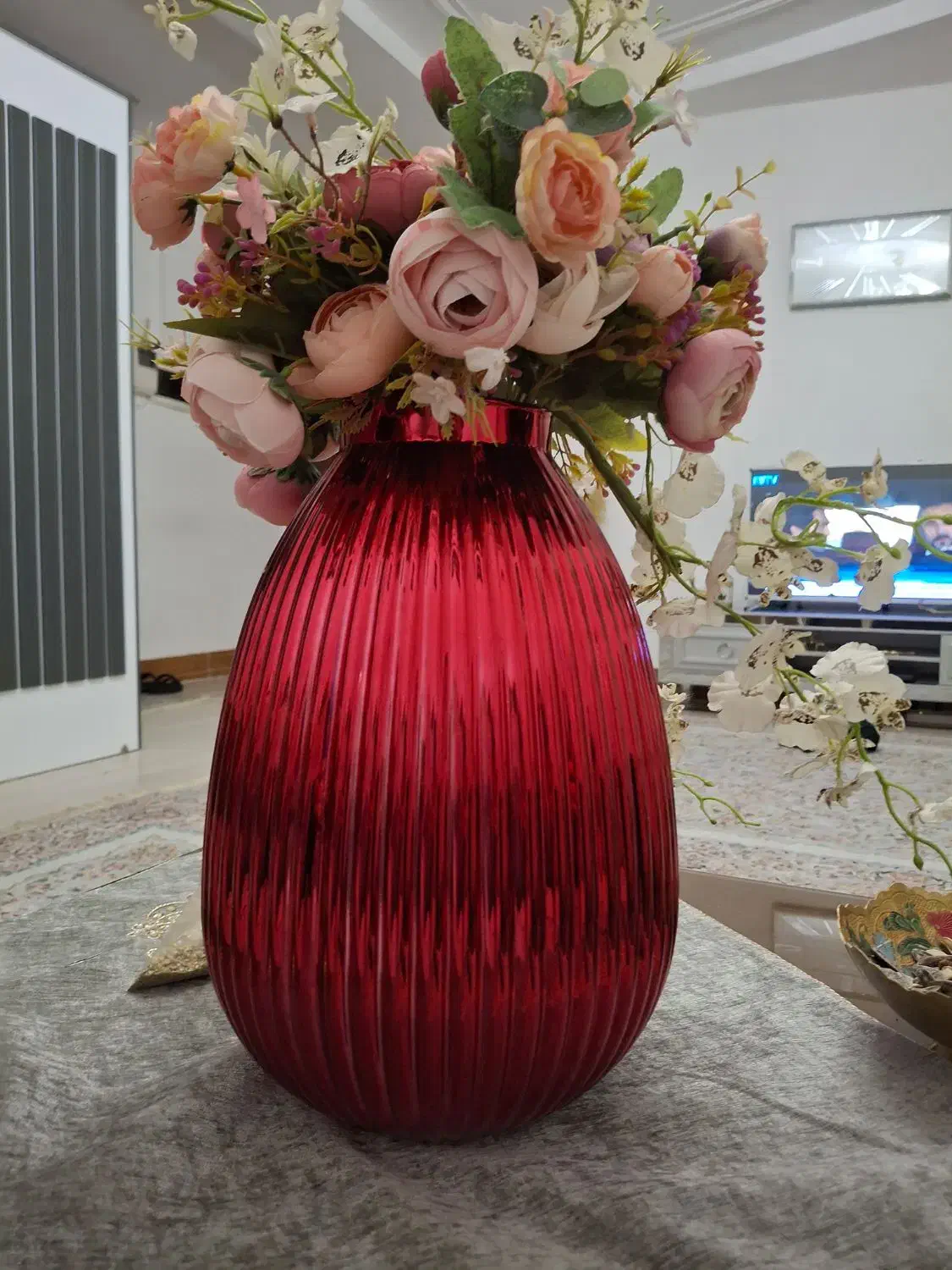 گلدان سرخ آبی|گل مصنوعی|الوند, |دیوار