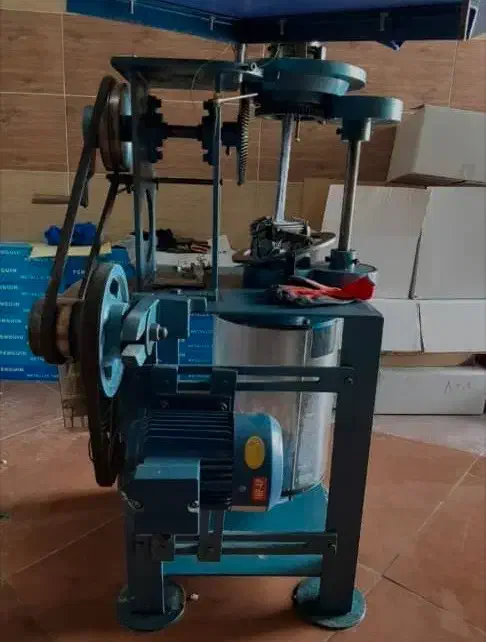 فروش فوری دستگاه اسکاج ودستگاه پرس|ماشین‌آلات صنعتی|اردبیل, |دیوار