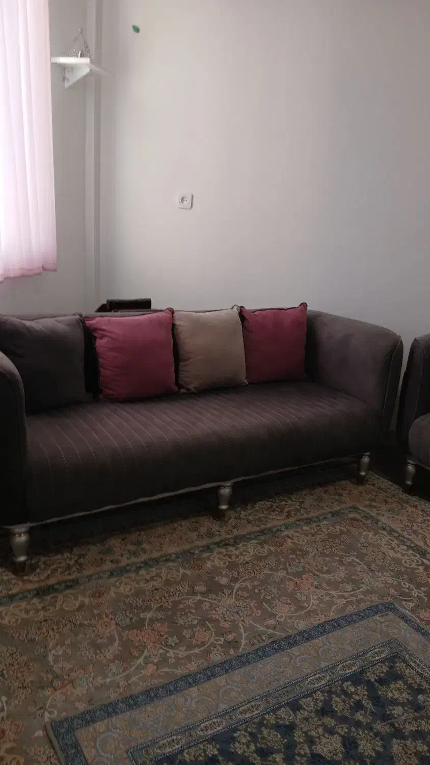 مبل ۷ نفره راحتی|مبلمان خانگی و میز عسلی|یزد, |دیوار