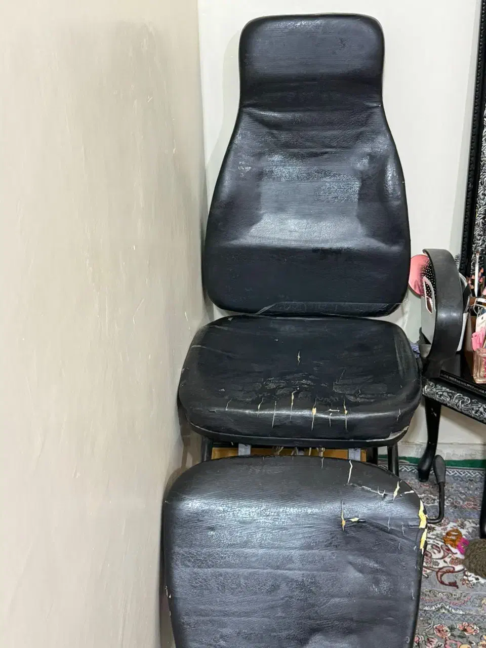 صندلی آرایشگاه|آرایشگاه و سالن‌های زیبایی|ایرانشهر, |دیوار