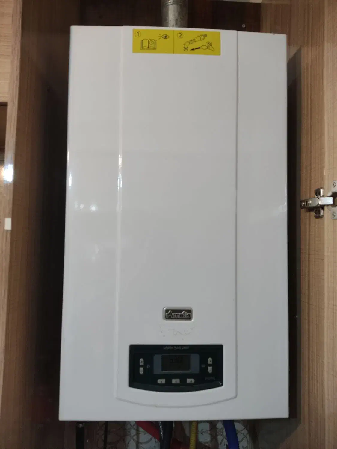 تعمیر تخصصی پکیج و ابگرمکن و پمپ اب (تاسیساتی)|خدمات پیشه و مهارت|تبریز, |دیوار