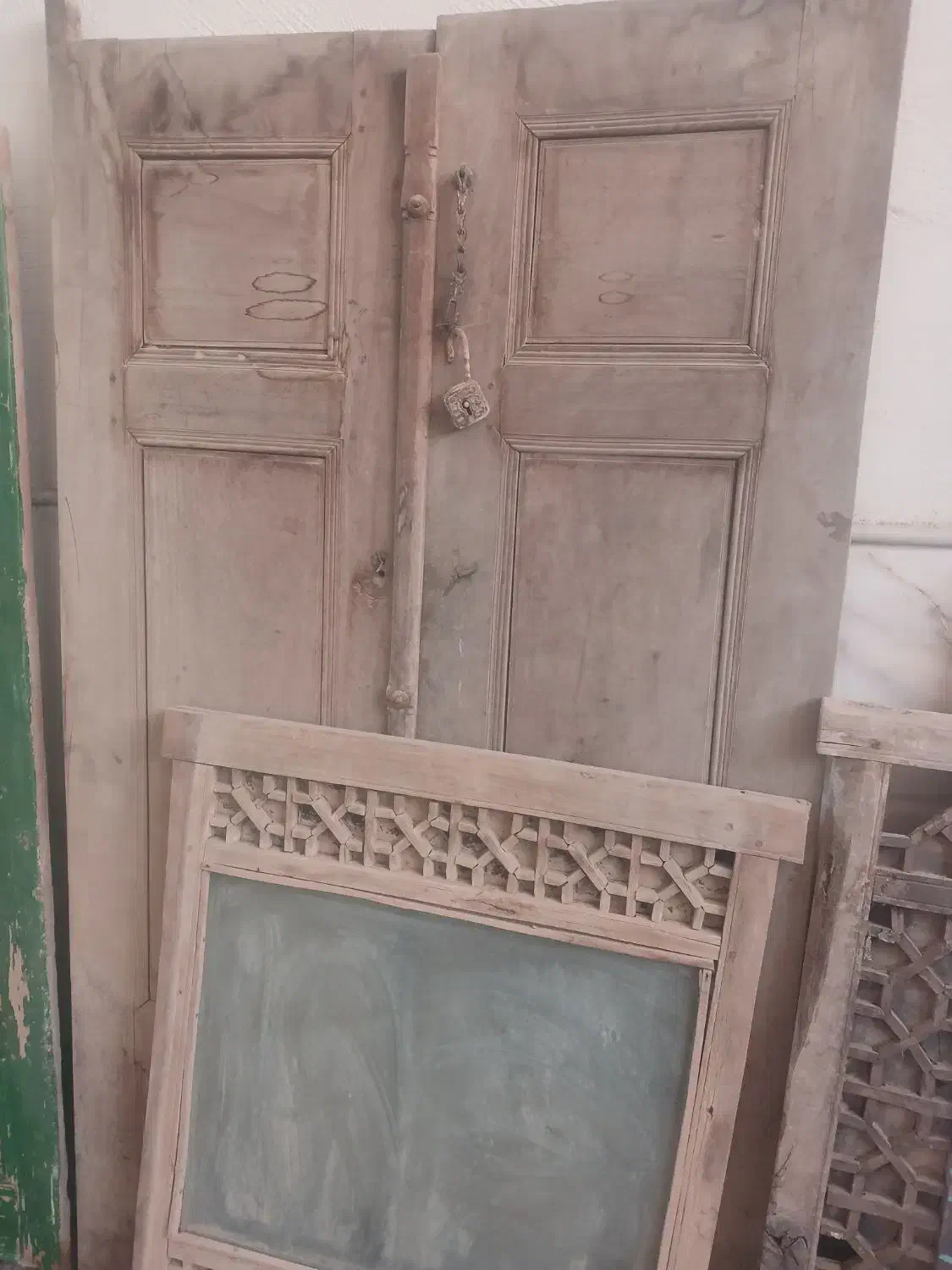 درب وپنجره قدیمی|کلکسیون اشیاء عتیقه|تهران, مهران (سیدخندان)|دیوار