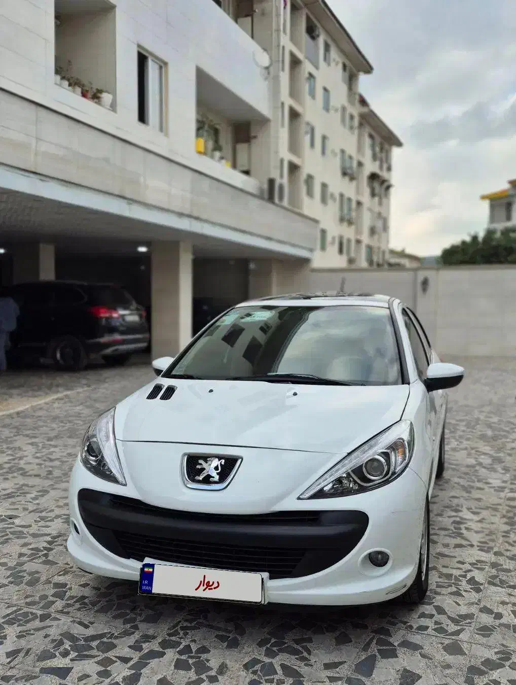 207i پاناروما مدل 1402 بدون رنگ و ضربه|خودرو سواری و وانت|رشت, فلسطین|دیوار