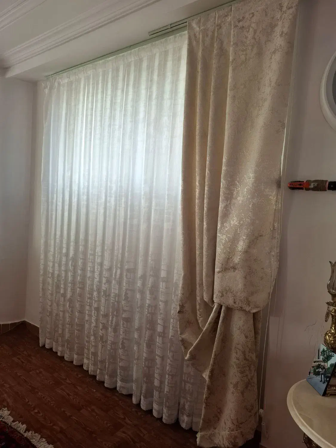 پرده فروشی|پرده، رانر، رومیزی|صوفیان, |دیوار