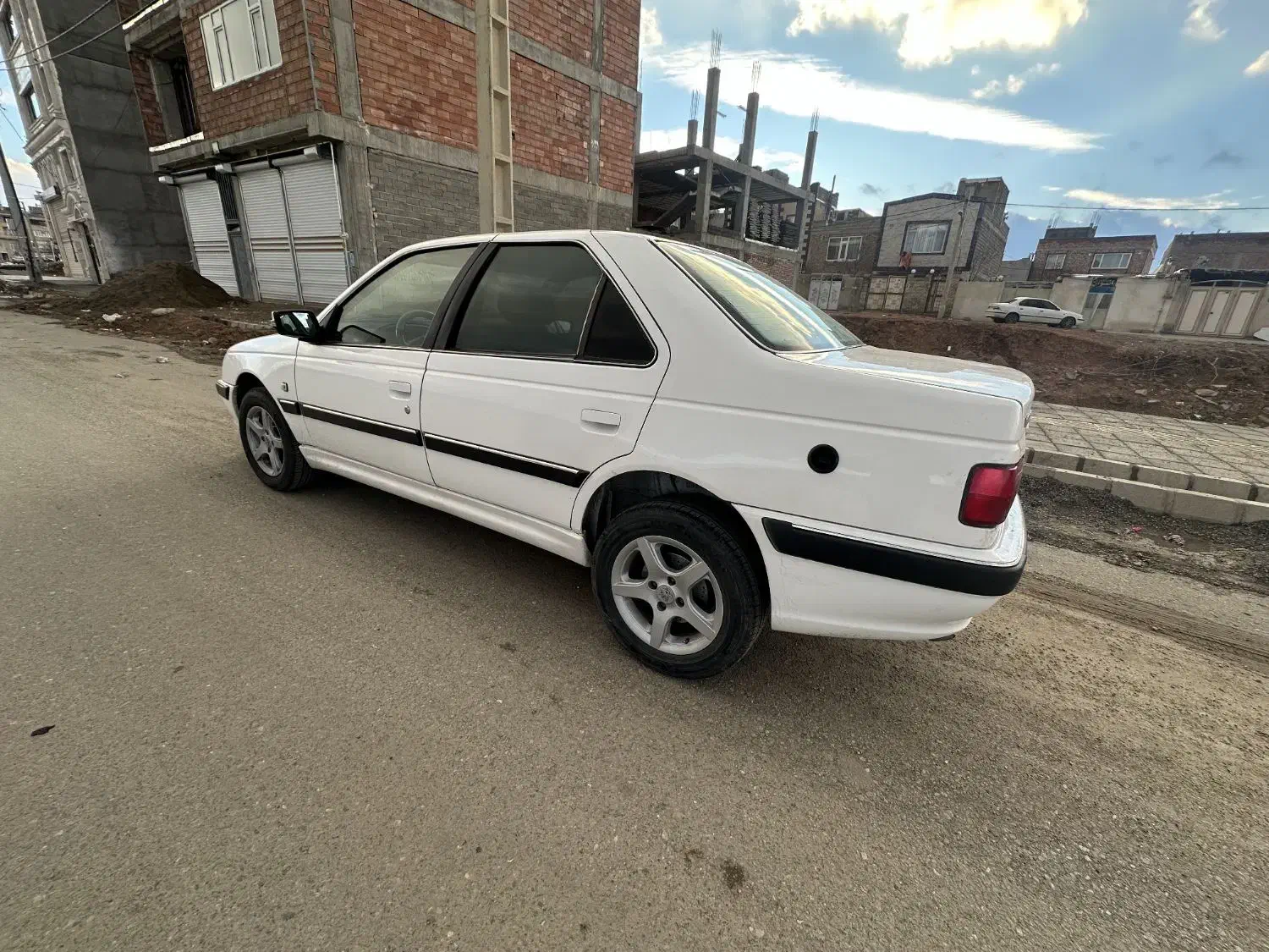 پارس دوگانه|خودرو سواری و وانت|سقز, |دیوار