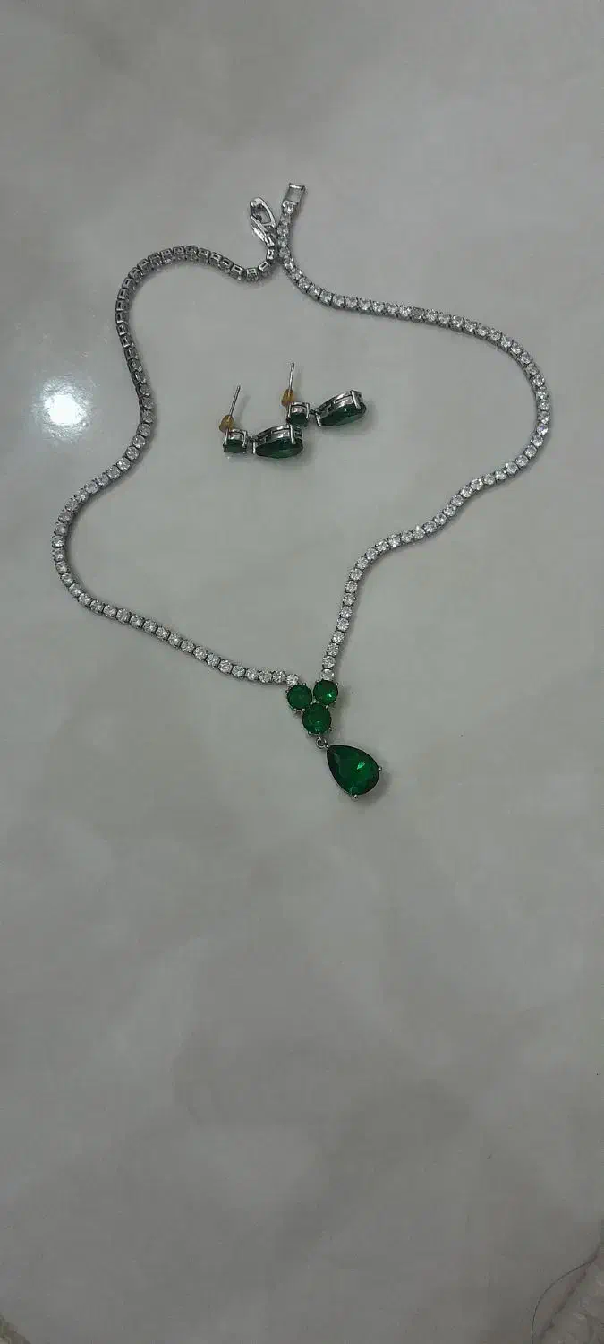 گردنبند نو|بدلیجات|تربت‌حیدریه, ترمینال|دیوار