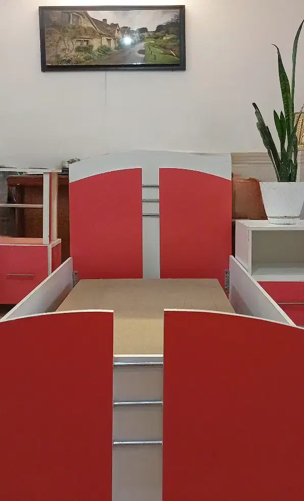 سرویس تختخواب|تخت و سرویس خواب|سراب, |دیوار