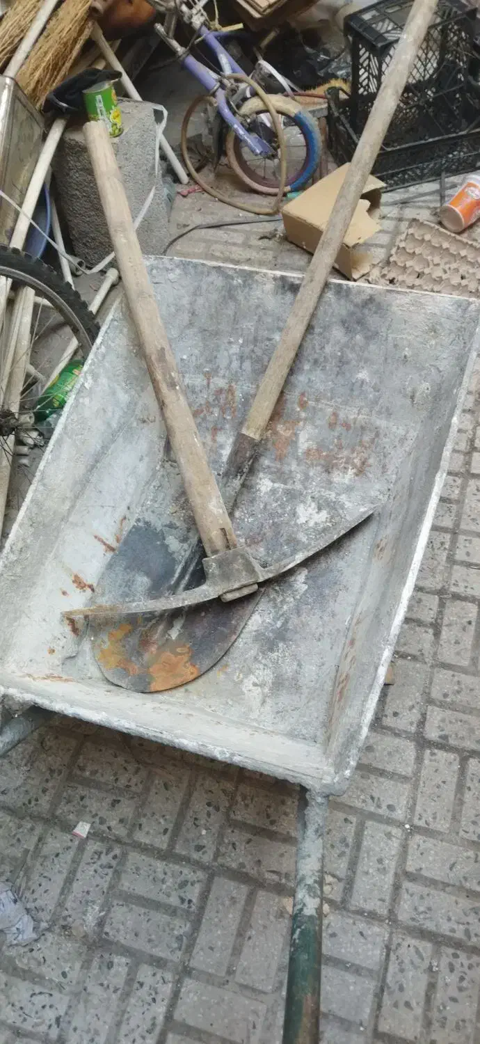 فرغون بیل کلنگ|مصالح و تجهیزات ساختمان|کرمانشاه, |دیوار