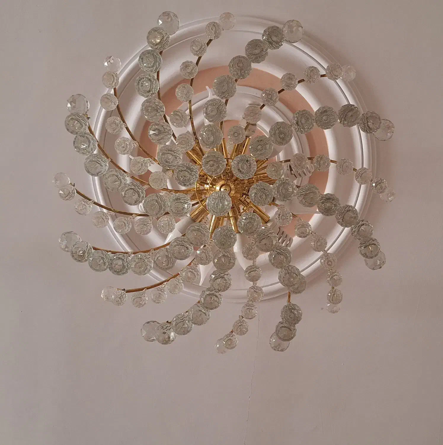 لوستر ۱۲ شاخه|لوستر و چراغ آویز|کرج, شهرک جهان‌نما|دیوار