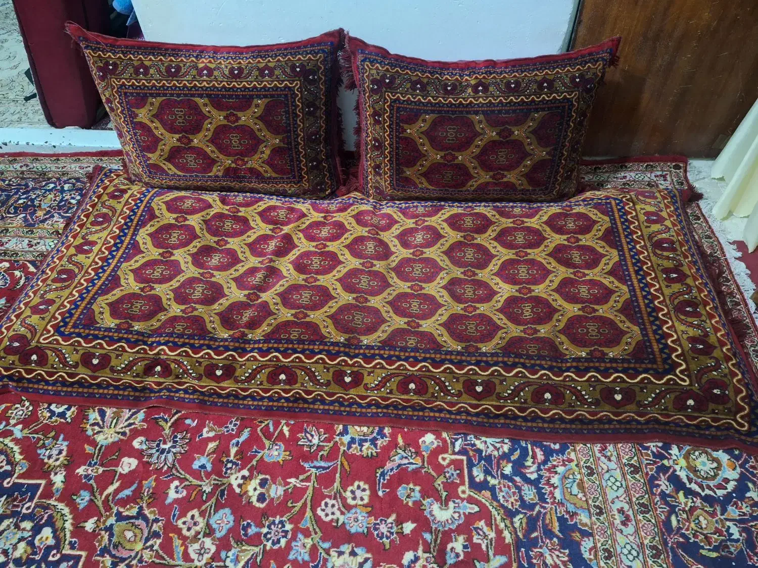 شاه نشین|پشتی|قرچک, مهدیه|دیوار