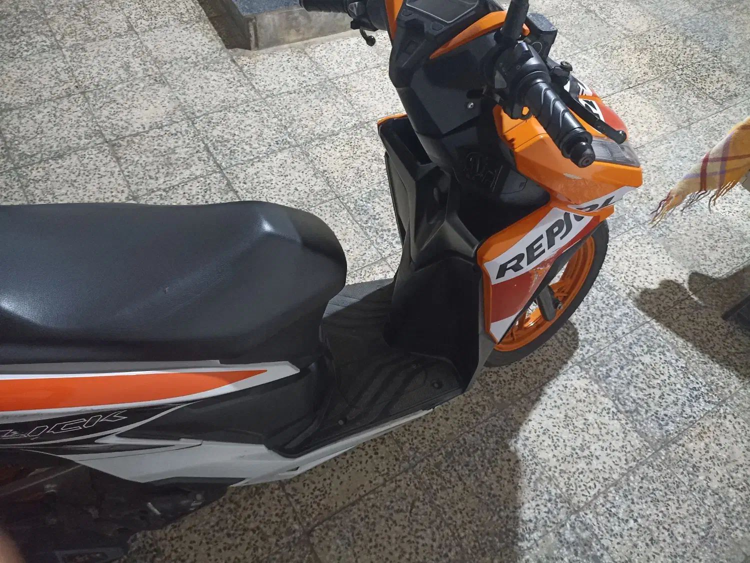 طرح کلیک|موتورسیکلت|رشت, هلال احمر|دیوار