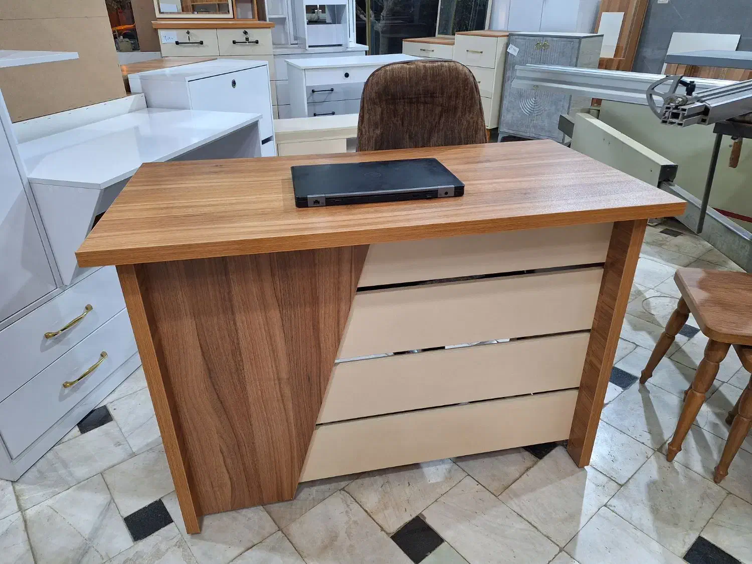 میز تحریر،کامپیوتر،مطالعه،لب تاب|میز تحریر و کامپیوتر|قم, مهر آباد|دیوار