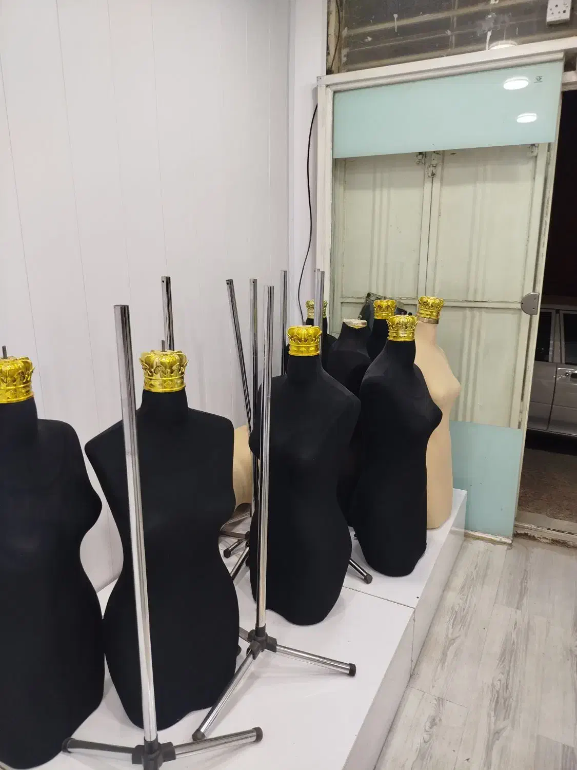 فروش  تعدادی مانکن|عمده‌فروشی|بندر ماهشهر, |دیوار