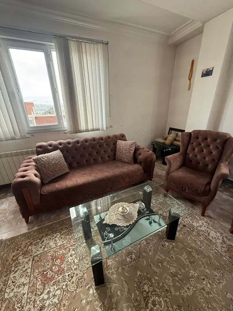 مبل راحتی ۷ نفره همراه با جلو مبلی|مبلمان خانگی و میز عسلی|سقز, |دیوار