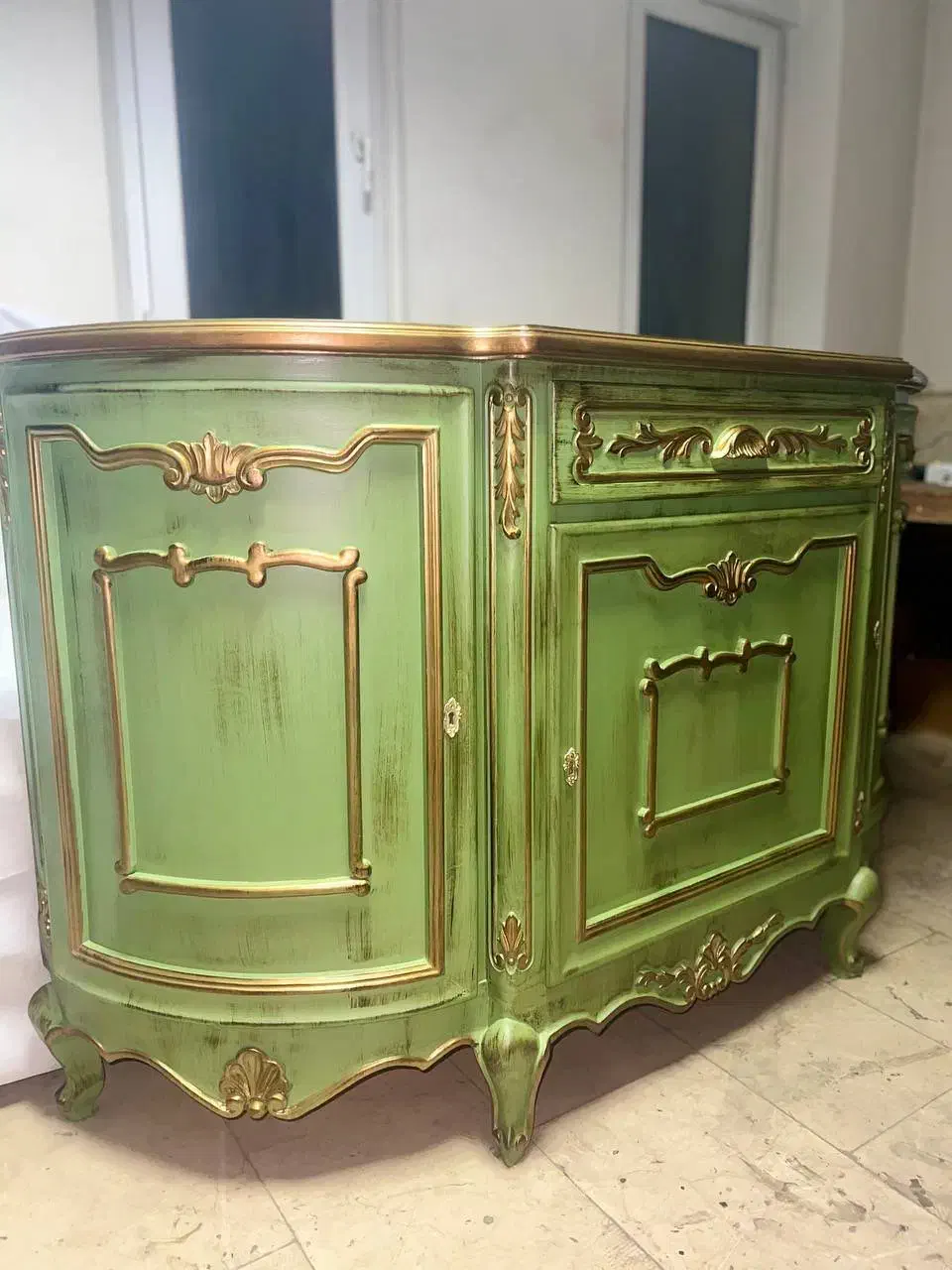 کنسول سبز درباری آنتیک|بوفه، ویترین، کنسول|تهران, سید خندان (جلفا)|دیوار