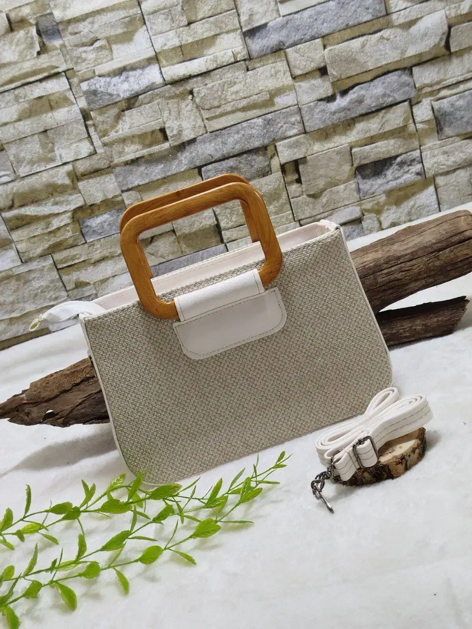 کیف چوبی سایز بزرگ|کیف، کفش، کمربند|چابهار, |دیوار