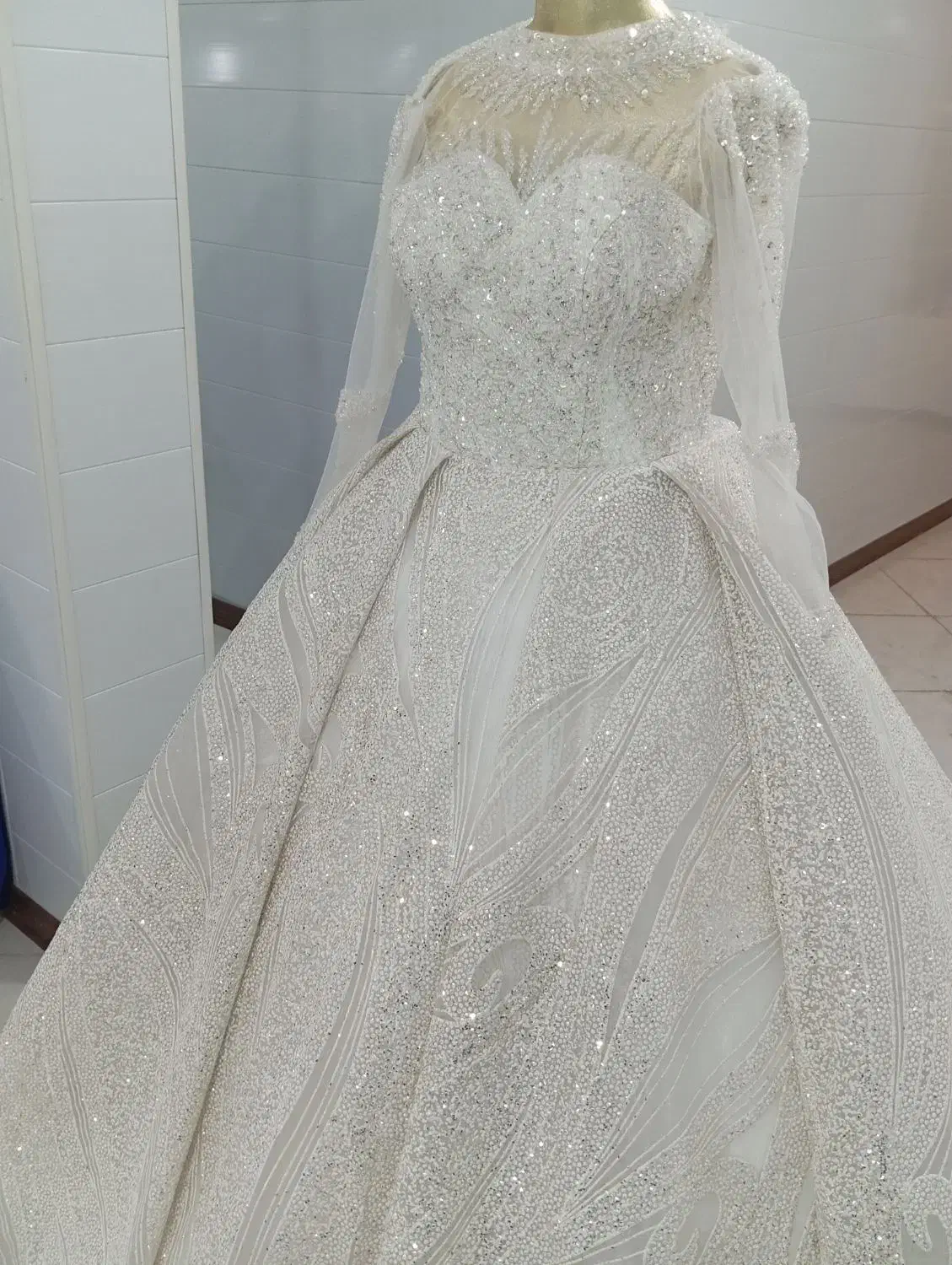 کرایه و فروش لباس عروس و...با نازلترین قیمت|لباس|کرمان, |دیوار