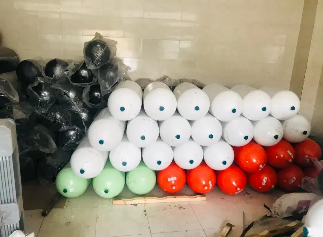 سی ان جی گاز cng مخزن سیلندر کپسول گاز|قطعات یدکی و لوازم جانبی|اصفهان, شهرک صنعتی امیرکبیر (شاپور جدید)|دیوار