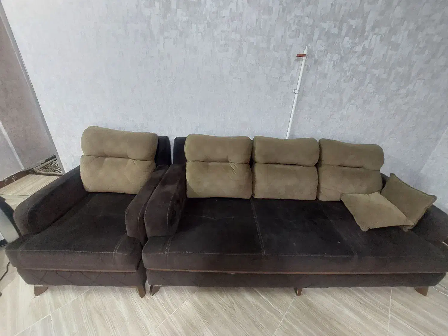 مبل ۷ نفره|مبلمان خانگی و میز عسلی|قرچک, شهرک گلها|دیوار