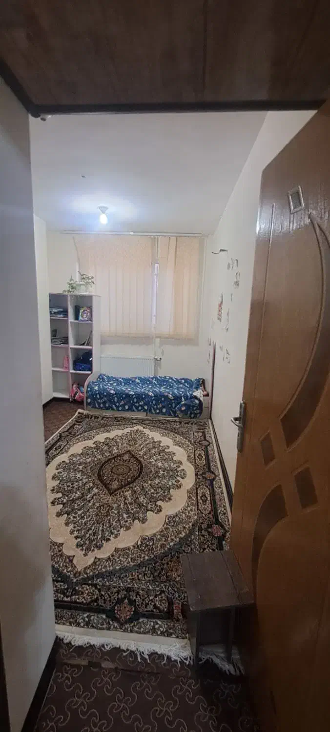 واحد غرق در نور/طبقه 3|فروش آپارتمان|شهرکرد, |دیوار