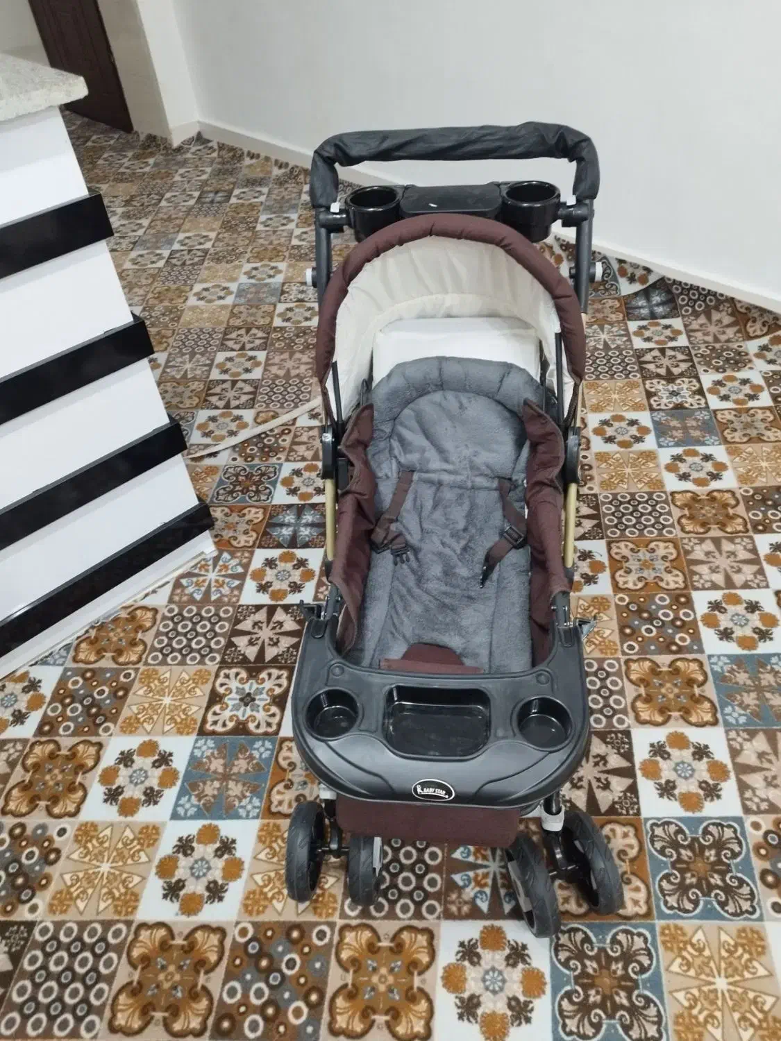 نو.|کالسکه و لوازم جانبی|لردگان, |دیوار