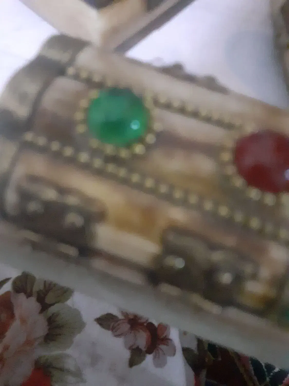 صندوقچه‌ زیبا|کلکسیون اشیاء عتیقه|طرقبه, |دیوار