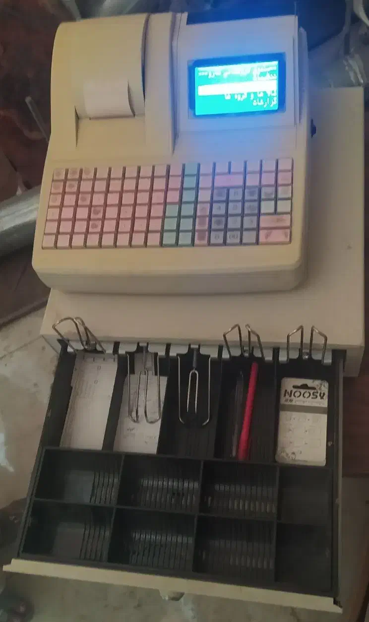 صندوق مدیریت فروش|کافیشاپ و رستوران|سراوان, |دیوار