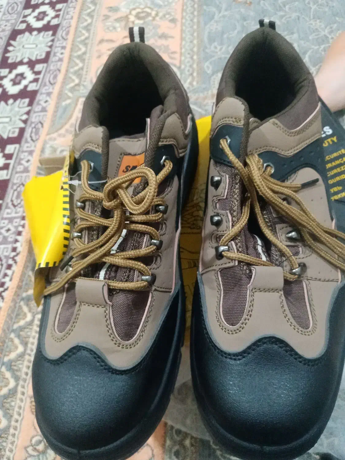 فروش کفش صنعتی اهنی|کیف، کفش، کمربند|مهاباد (آذربایجان غربی), |دیوار