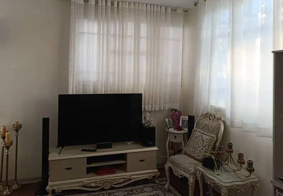 ملک دربست پیروزی بلوار ابوذر پایین پل دوم