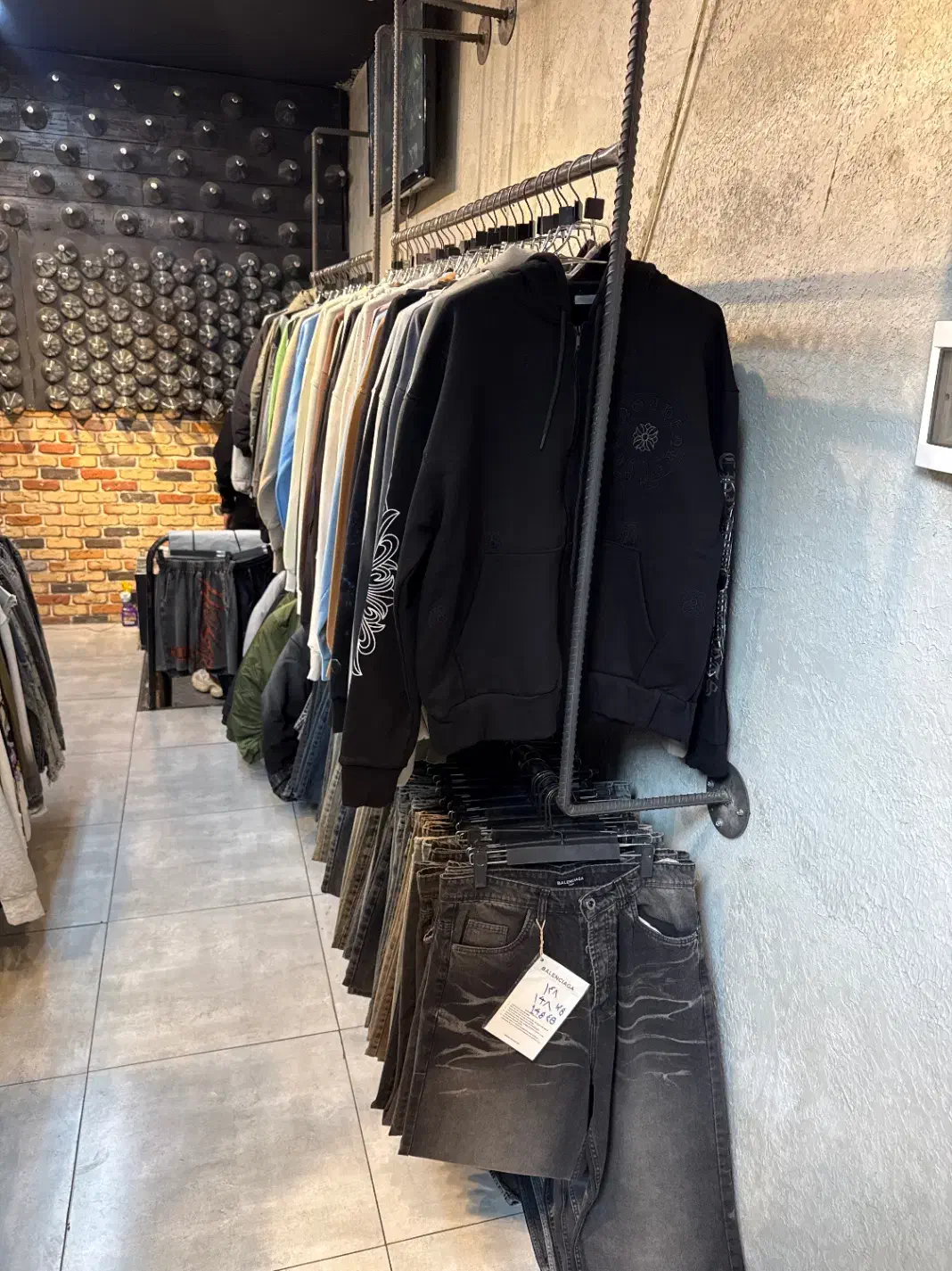 ادمین اینستاگرام و فروشنده خانم|استخدام رایانه و فناوری اطلاعات|تهران, بازار|دیوار