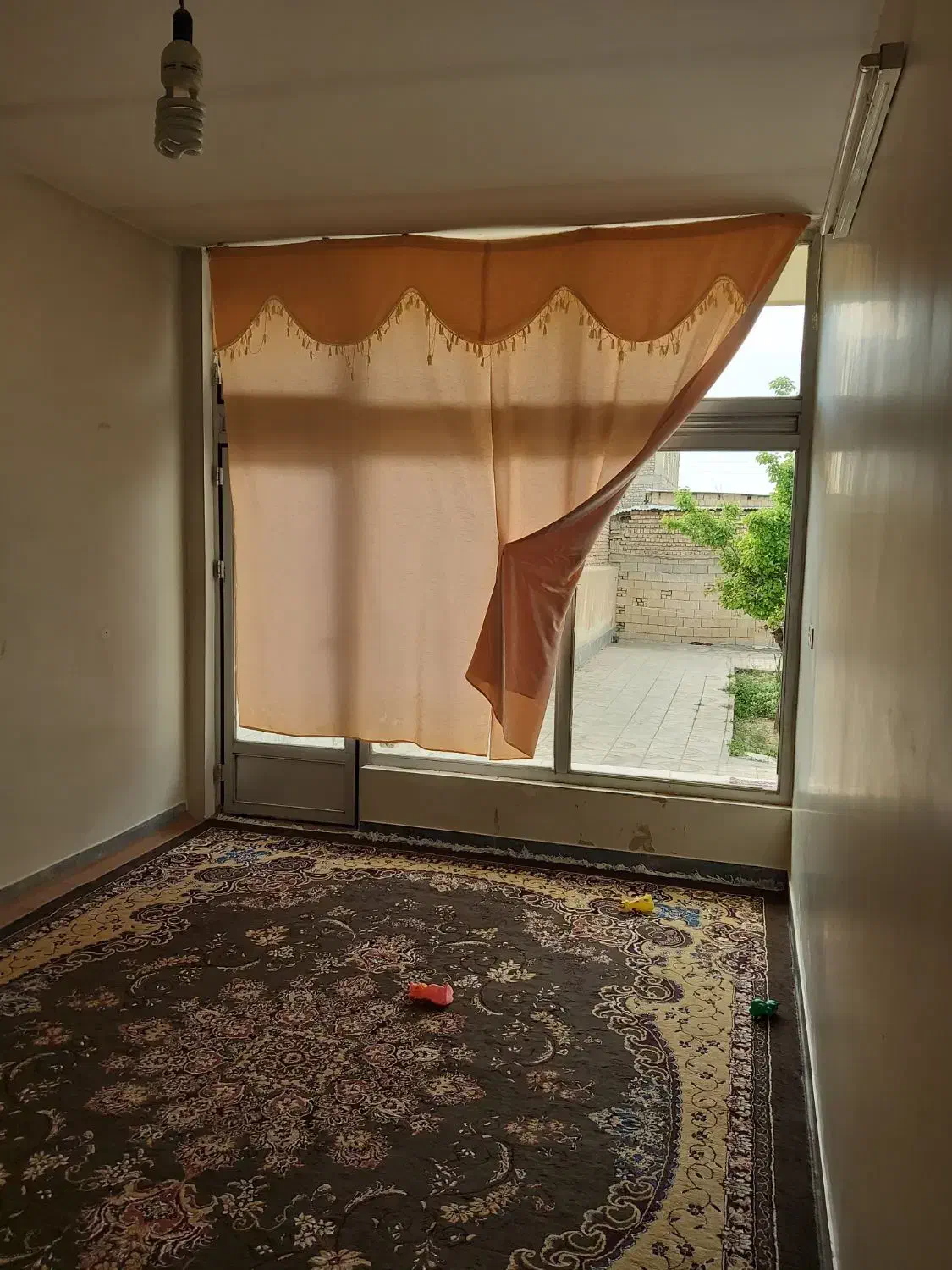 فروش منزل ویلایی ۴خواب قابل معاوضه|اجارهٔ خانه و ویلا|اصفهان, عاشقآباد|دیوار