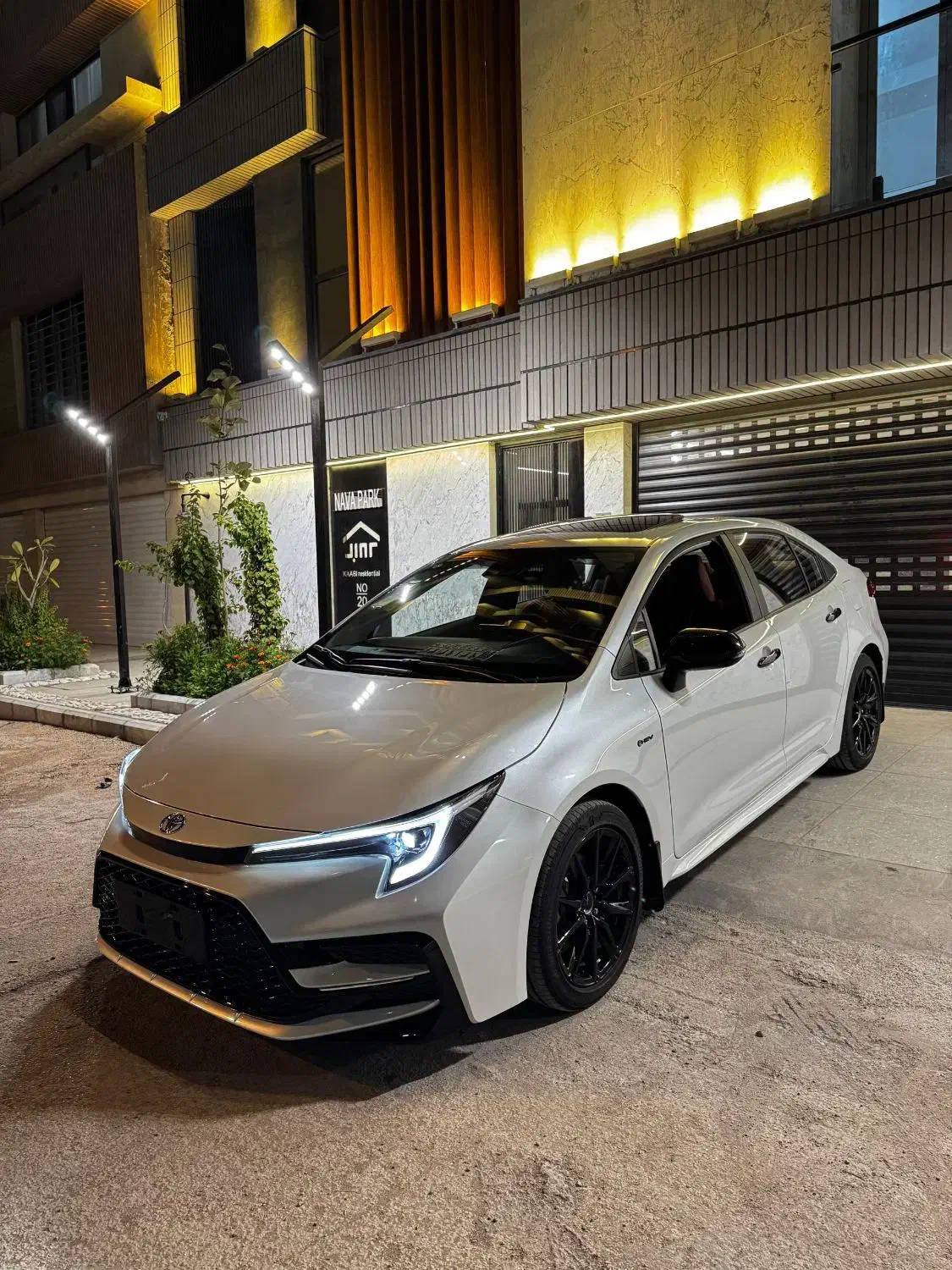 تویوتا لوین هیبرید2025|خودرو سواری و وانت|اهواز, سید خلف|دیوار