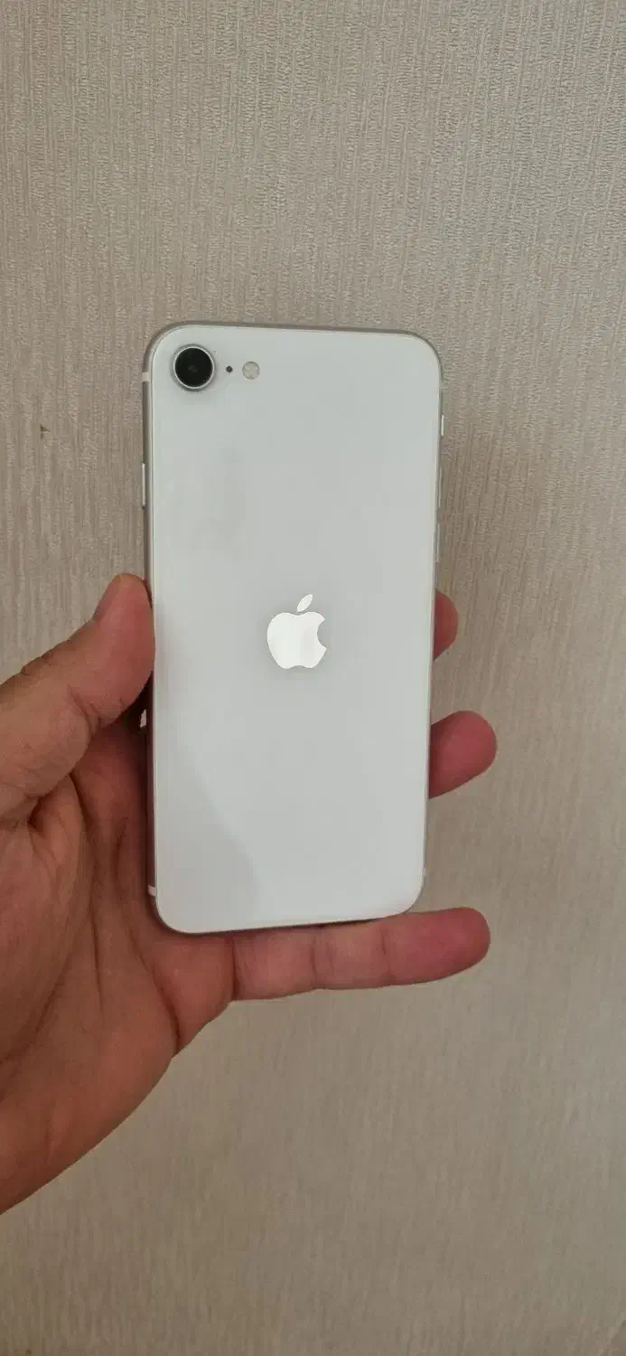 iPhone  SE 2020  128g|موبایل|تهران, شهرک غرب|دیوار