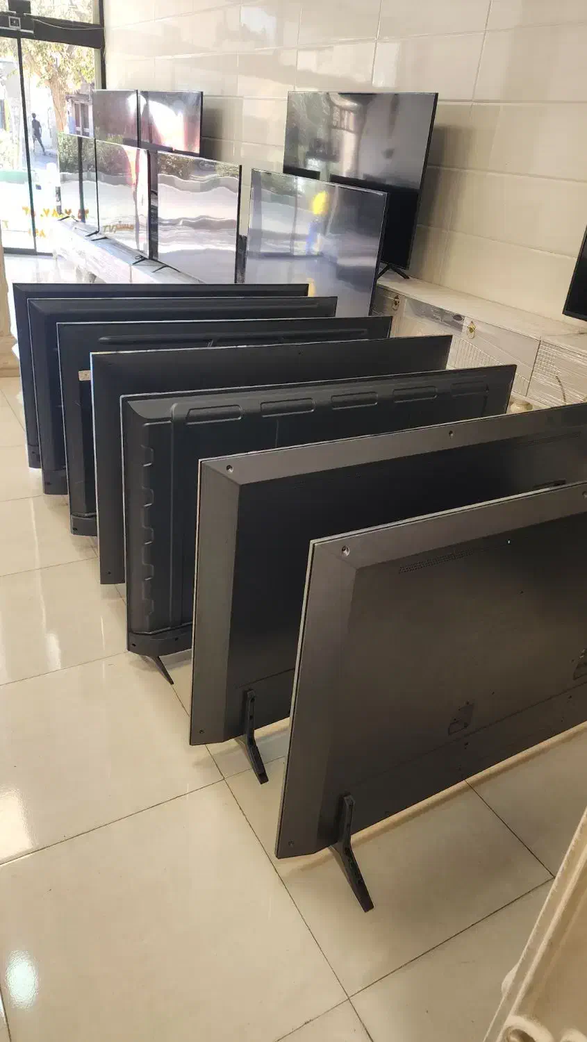 ایرانی و خارجی تلویزیونهای پشت ویترینی باضمانت|تلویزیون و پروژکتور|قم, علی آباد|دیوار