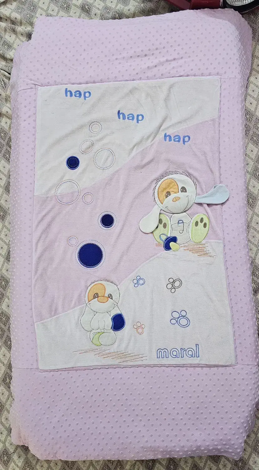 تشت تخت کودک همراه روتختی|تشک تختخواب|قم, باغ کرباسی|دیوار