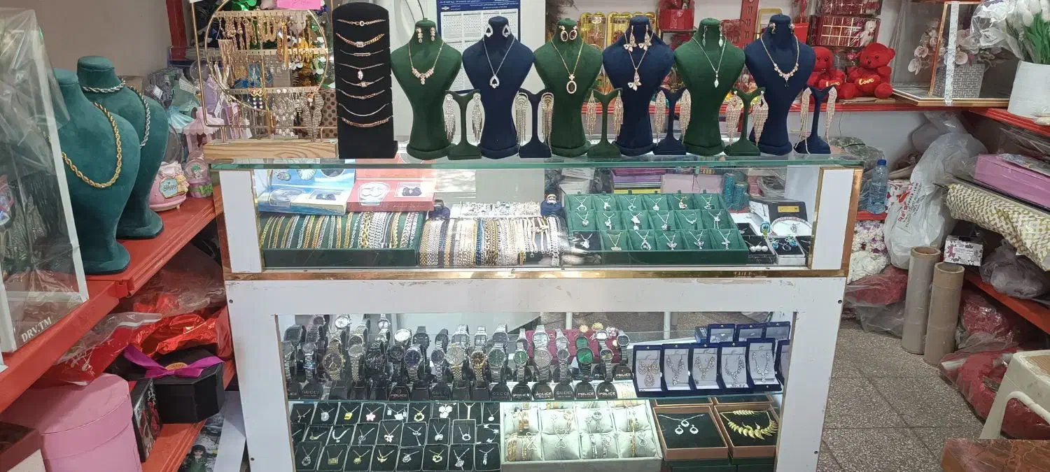 با سلام بدلیجات و ساعت موجوده|بدلیجات|کوهدشت, |دیوار