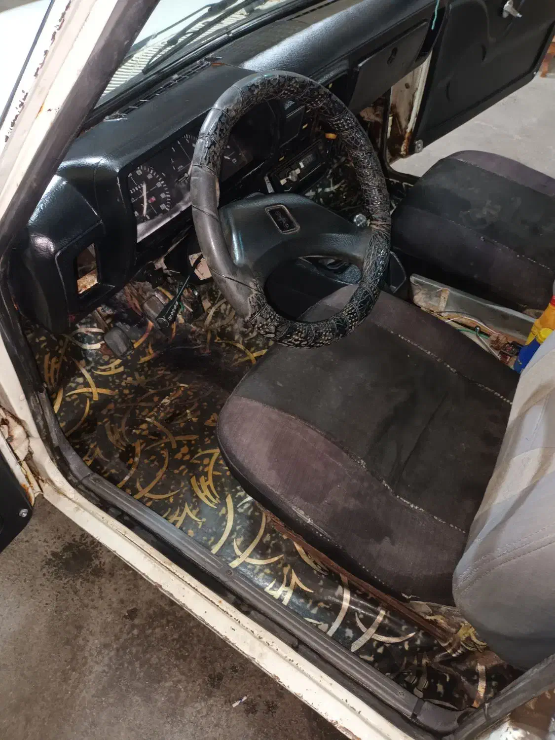 وانت۷۷سالم فروش فوری دف تیوتایی|خودرو سواری و وانت|ازنا, |دیوار