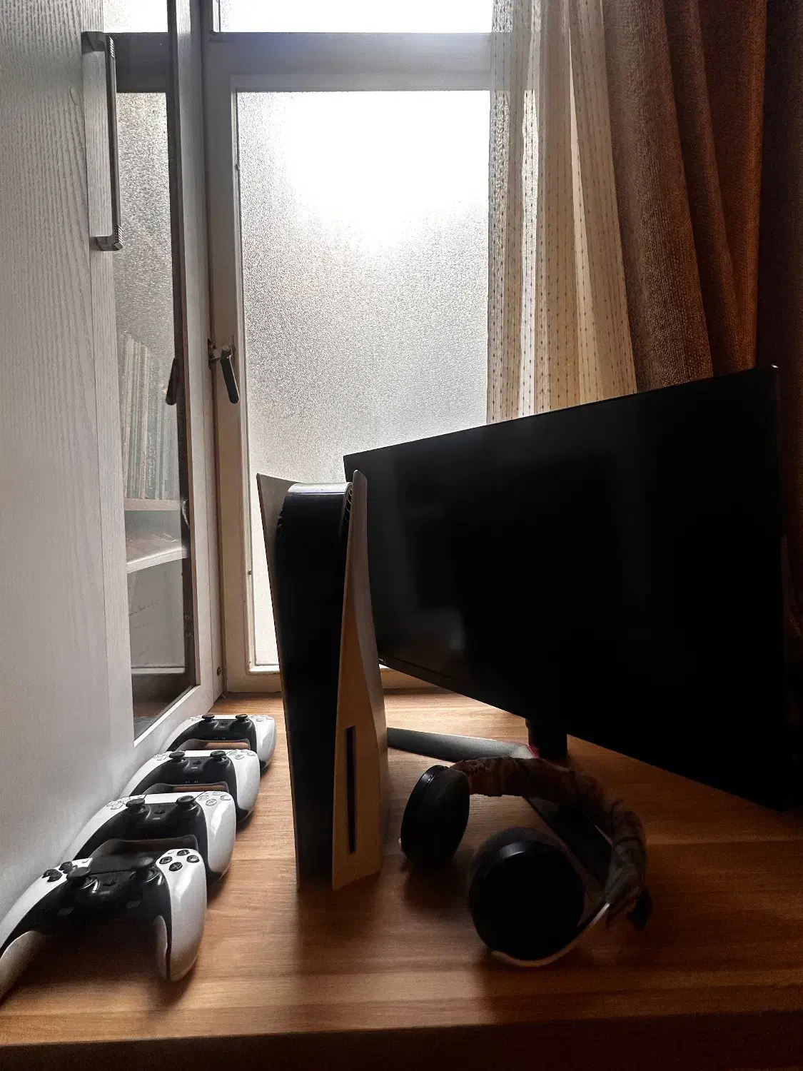 Ps5 دیسک خور ۴ دسته|کنسول، بازی ویدئویی و آنلاین|تهران, مهران|دیوار