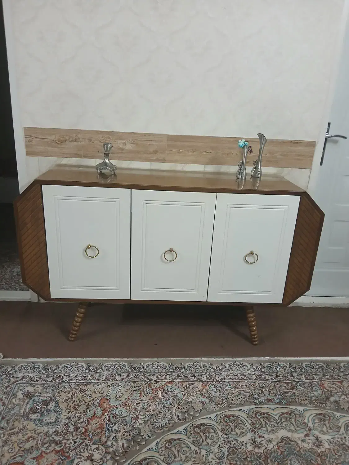 میز کنسول|بوفه، ویترین، کنسول|بهارستان, |دیوار