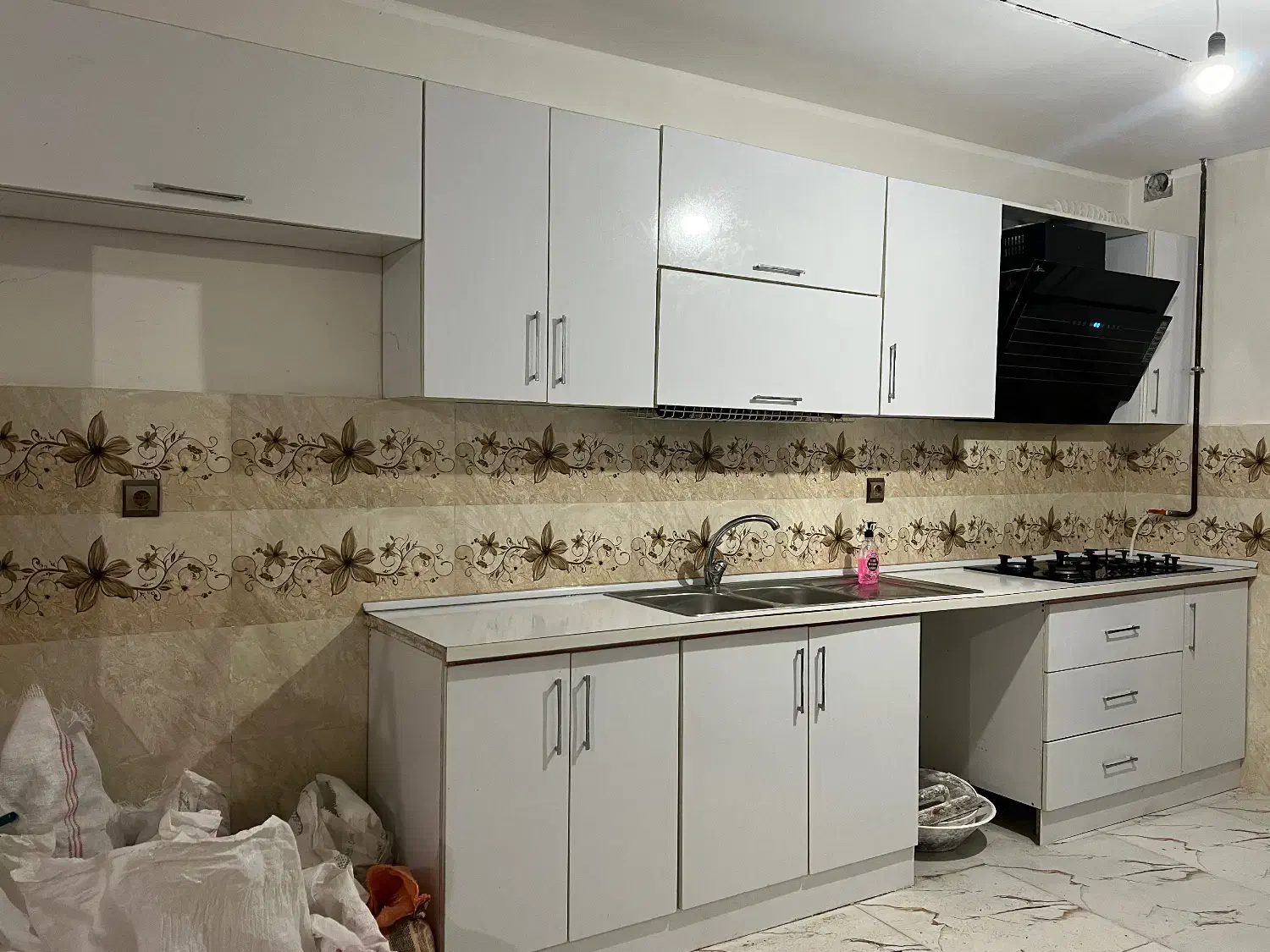 سینک هود و گاز بخر کابین رایگان ببر|مصالح و تجهیزات ساختمان|رشت, یخسازی|دیوار