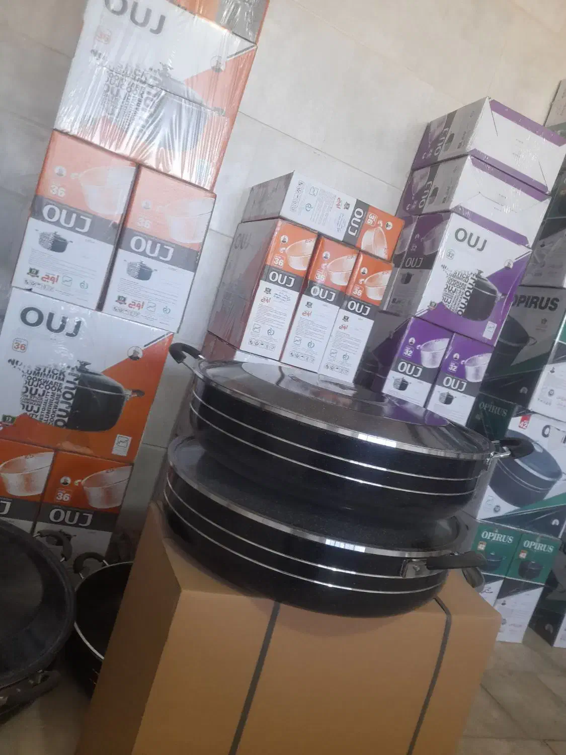 فروش تفلون از بهترین جنس بازار|ظروف پخت‌وپز|بروجرد, |دیوار