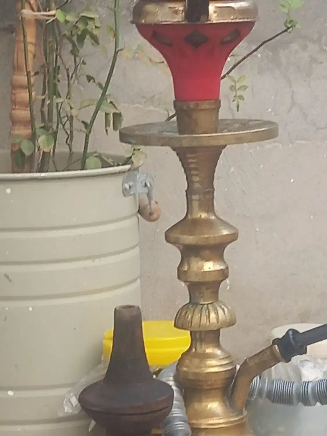 یک عدد قلیان برنجی همراه یک عدد تنه چوبی قلیان|کلکسیون و سرگرمی|کرمانشاه, |دیوار