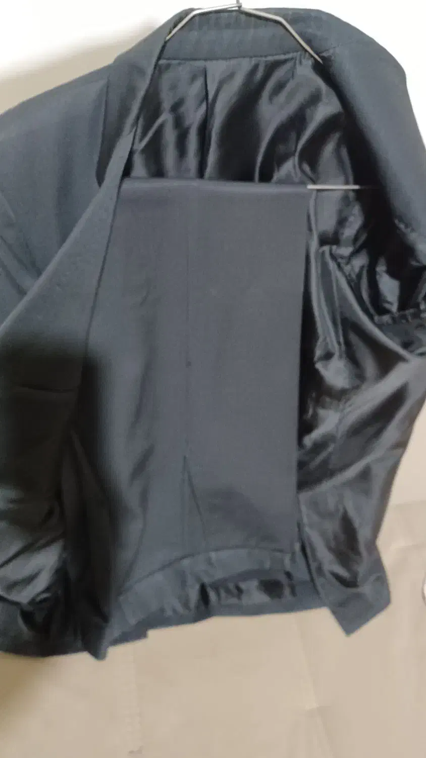 کت و شلوار نو|لباس|رشت, حمیدیان|دیوار