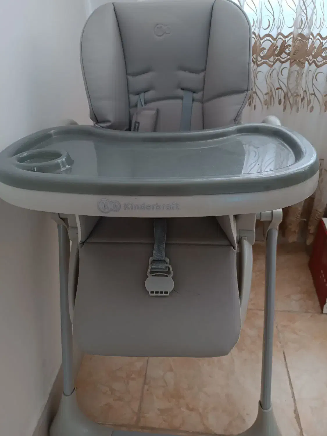 صندلی غذا خارجی|اسباب و اثاث بچه|کاشان, امیرکبیر|دیوار