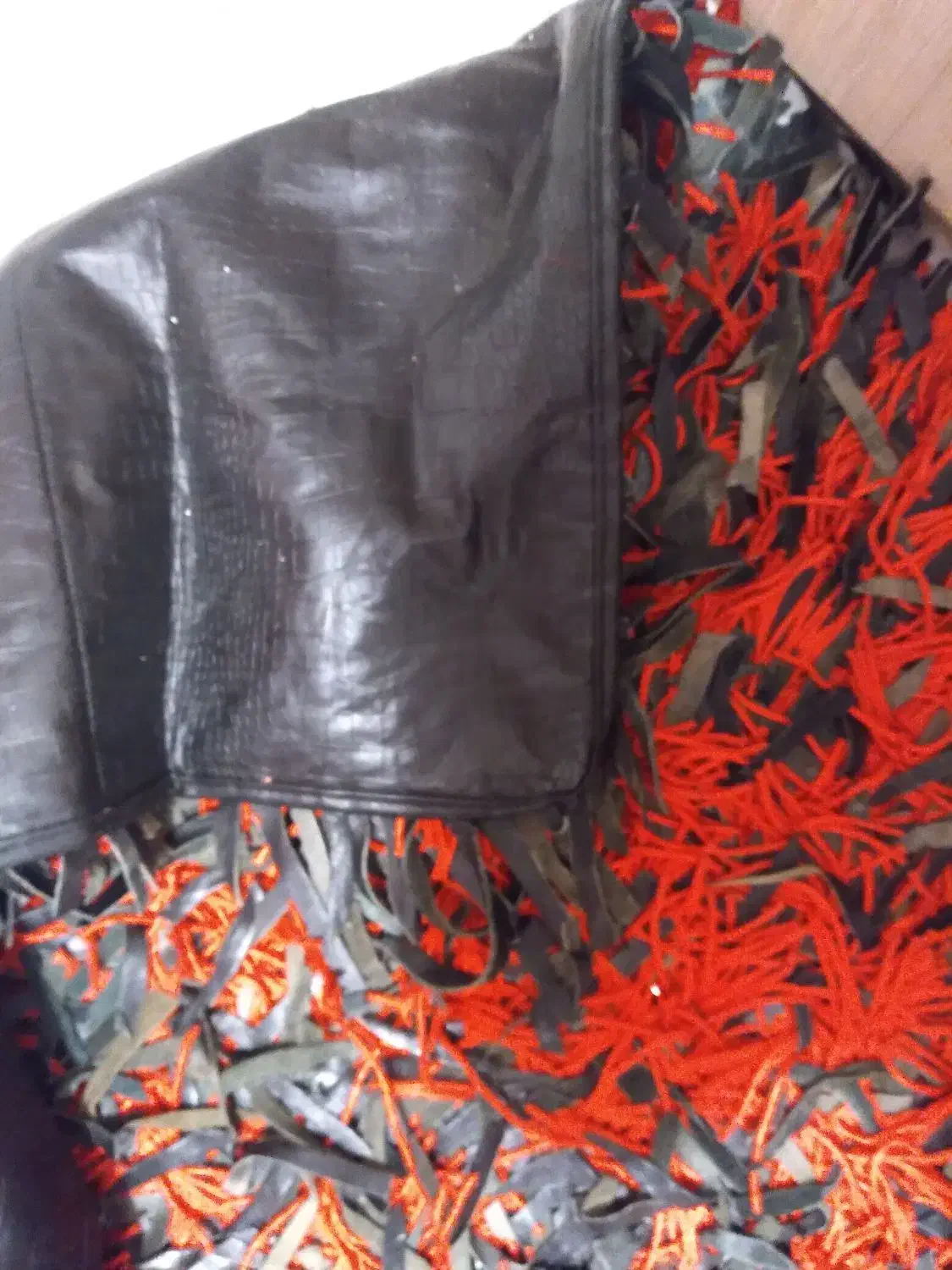 ۲ فرش شگی و چرم|فرش|بومهن, |دیوار