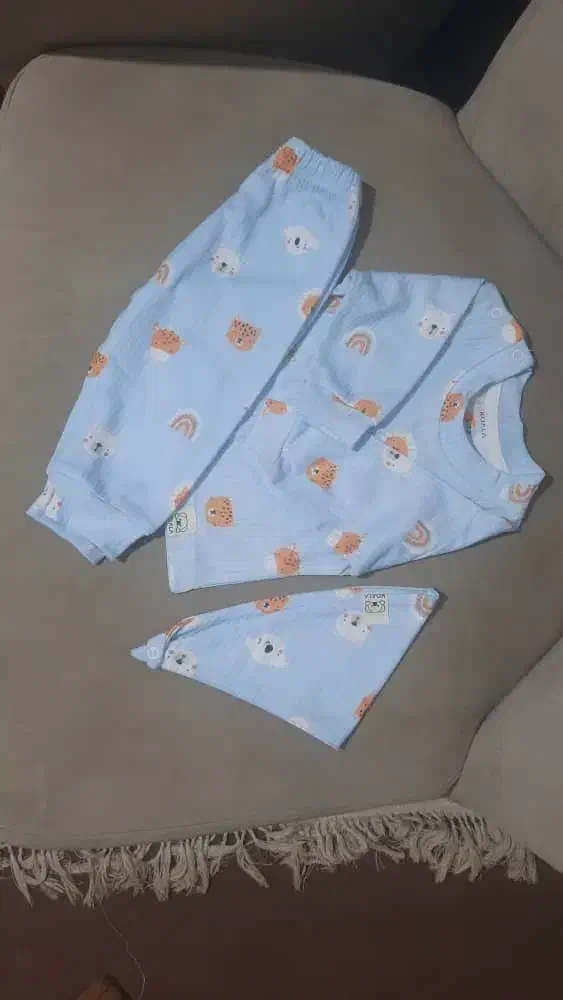 لباس نو به دلیل نبودن سایز بچه،همگی باهم|کفش و لباس بچه|اهواز, کیانپارس |دیوار