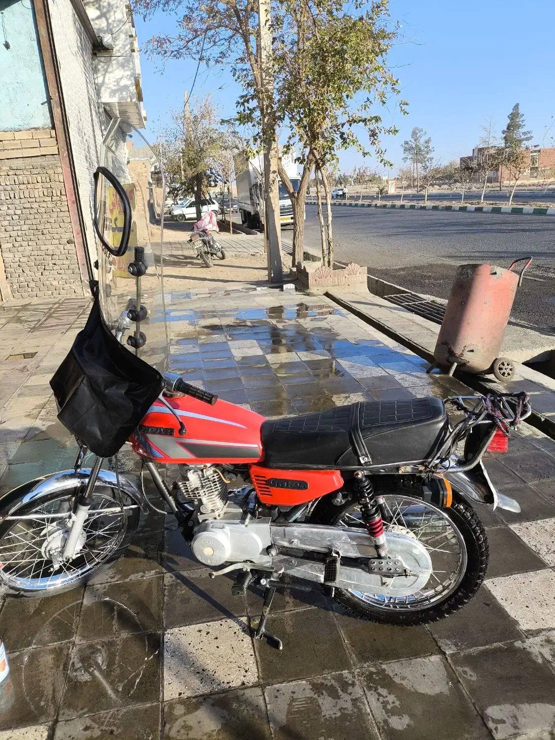 موتور ۱۲۵ هندا|موتورسیکلت|سبزوار, چهارراه فرودگاه|دیوار