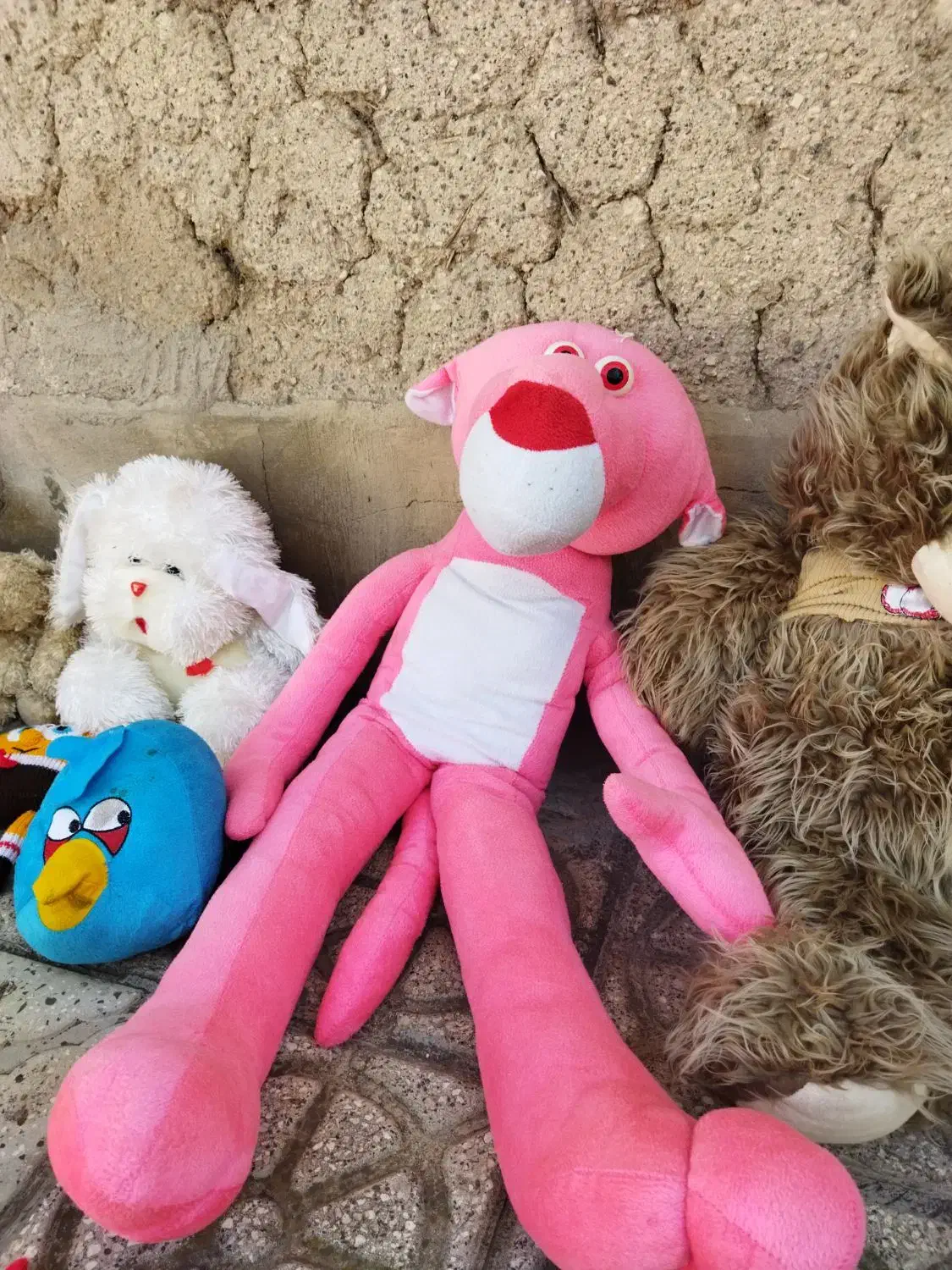 عروسک|اسباب‌بازی بچه|مشگین شهر, |دیوار